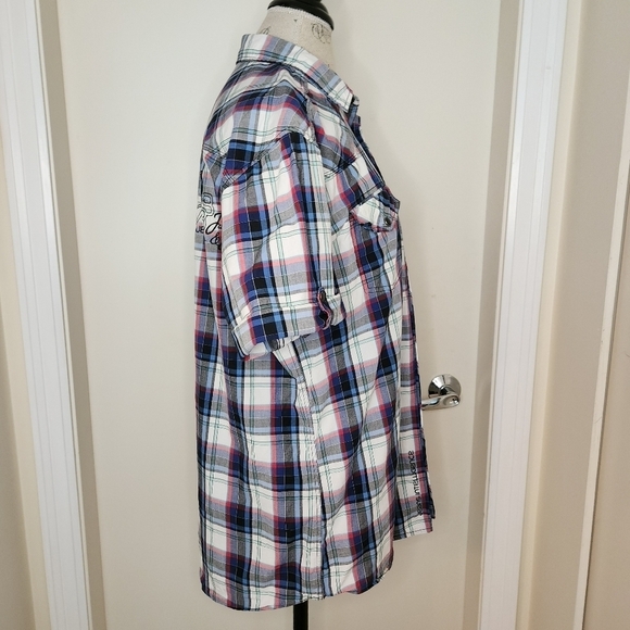 Men's Short Sleeve Plaid Buttoned Shirt - Picture 3 of 13